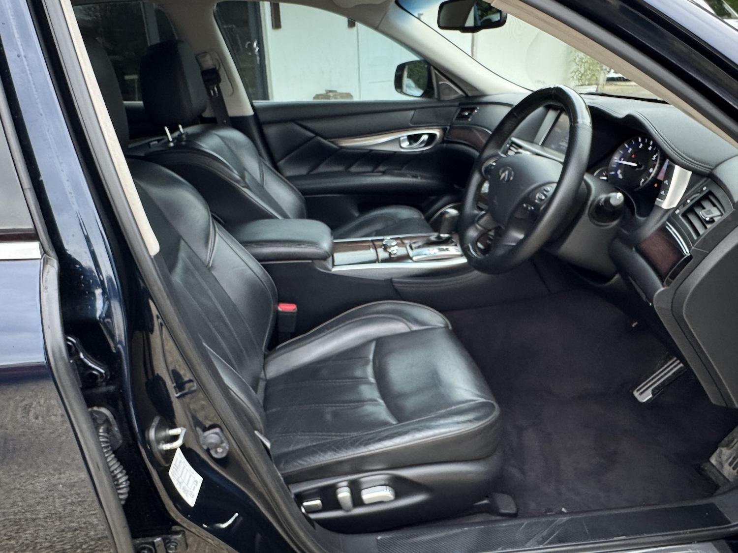 Used Infiniti Q70 2017 for sale - 77681877: Photo 22