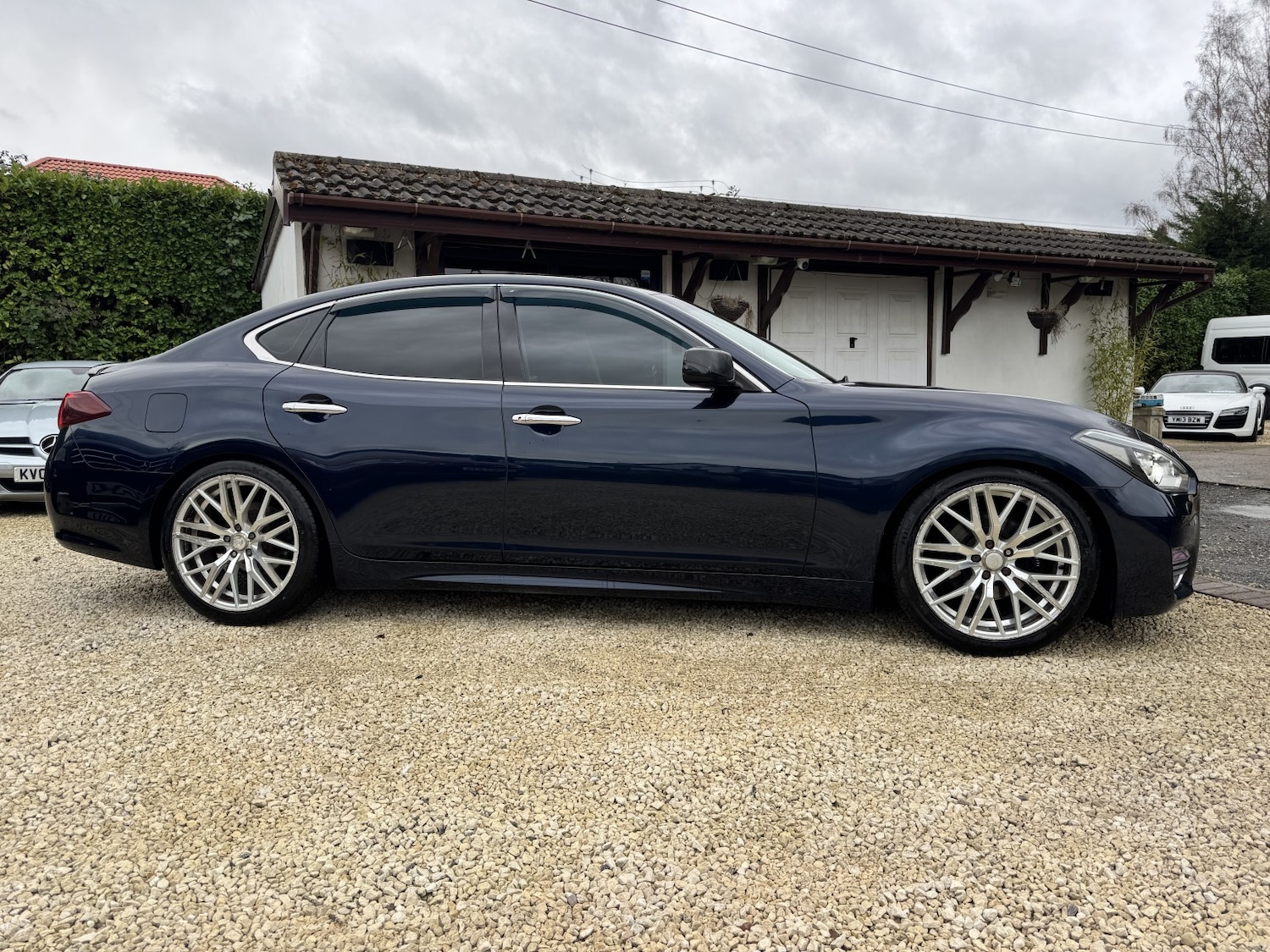 Used Infiniti Q70 2017 for sale - 77681877: Photo 9