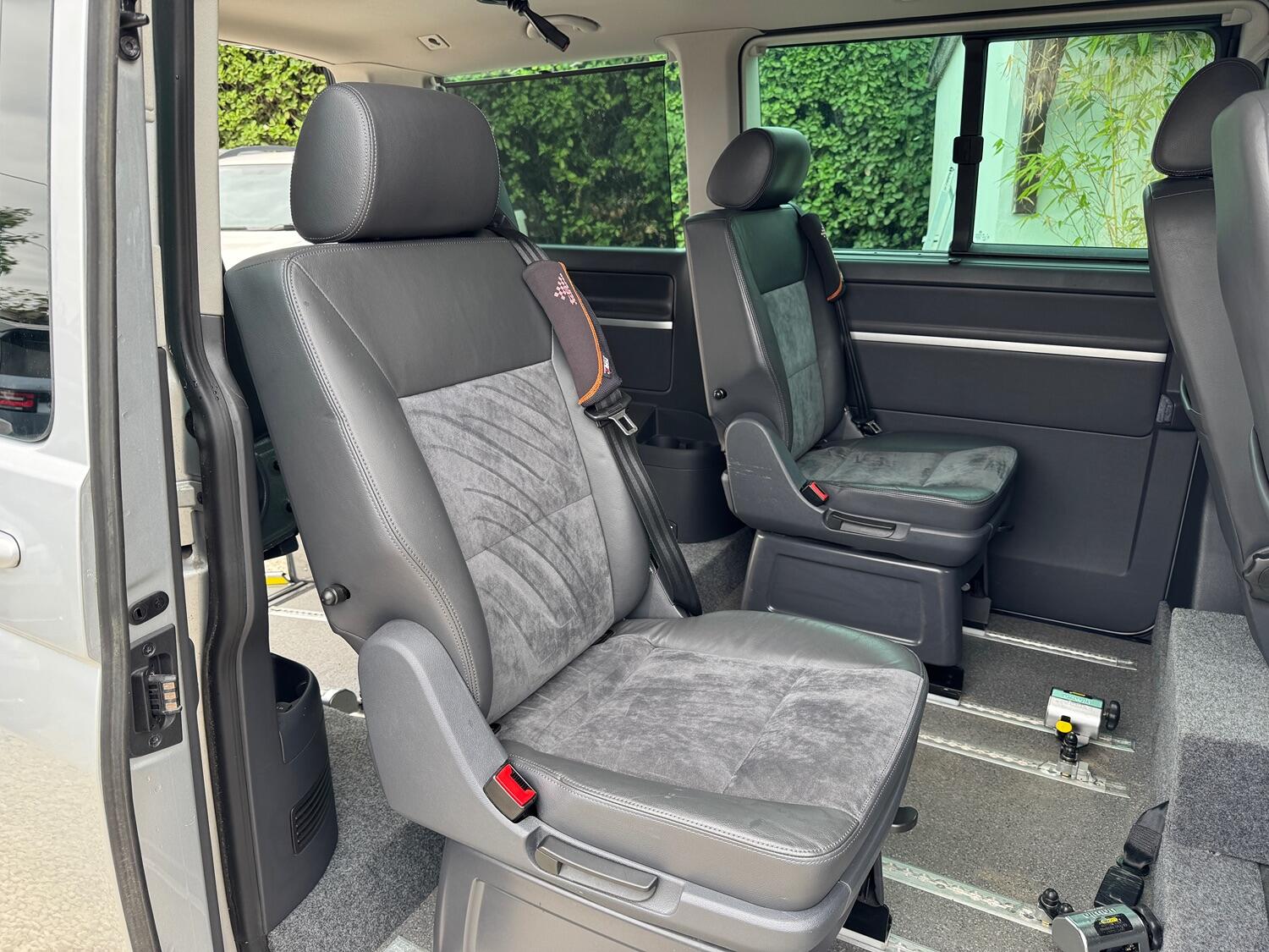 Used Volkswagen Caravelle 2011 for sale - 76793942: Photo 19