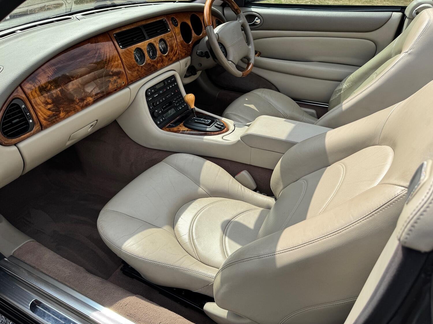 Used Jaguar XK8 2002 for sale - 76793945: Photo 14