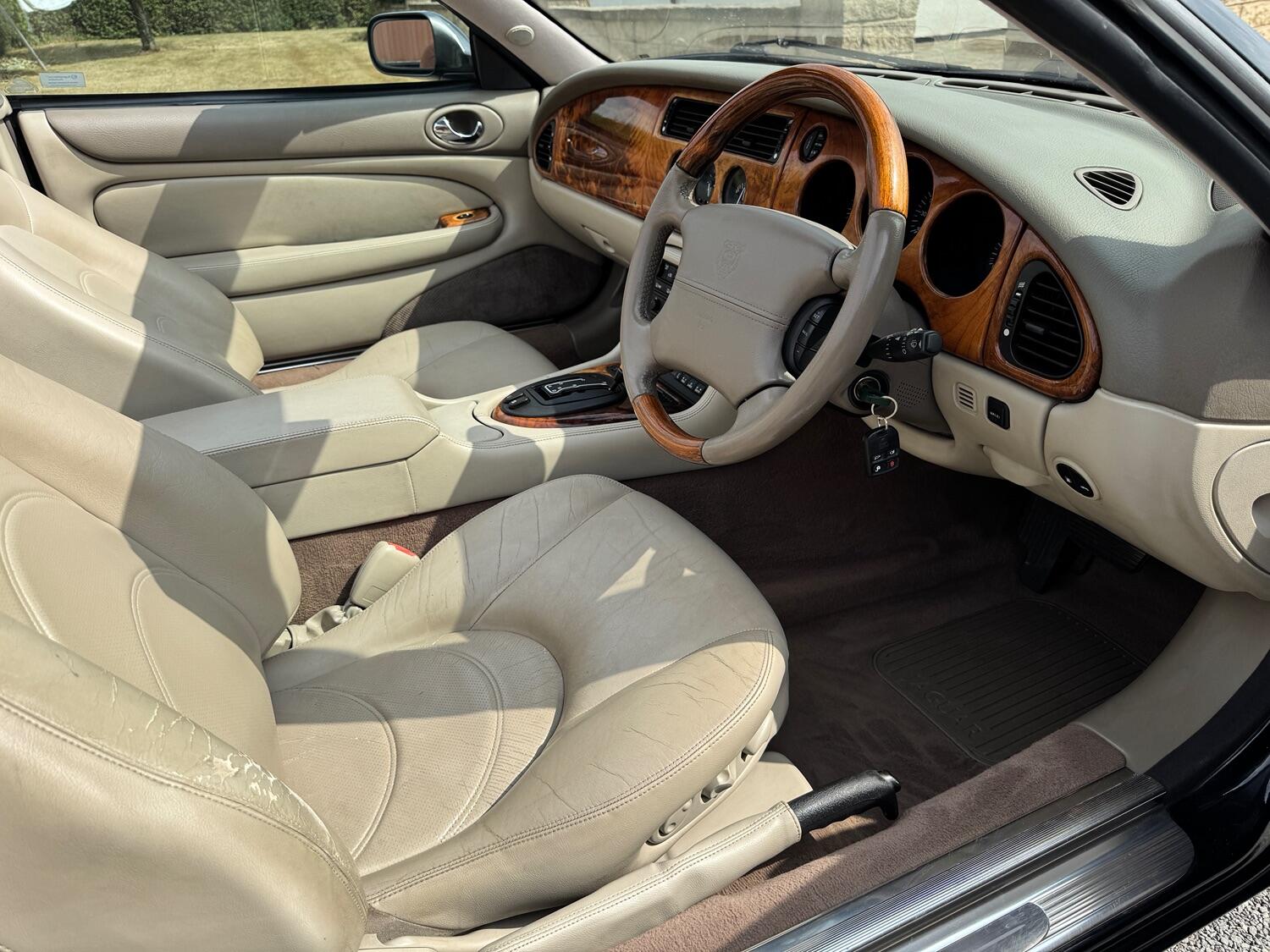 Used Jaguar XK8 2002 for sale - 76793945: Photo 20