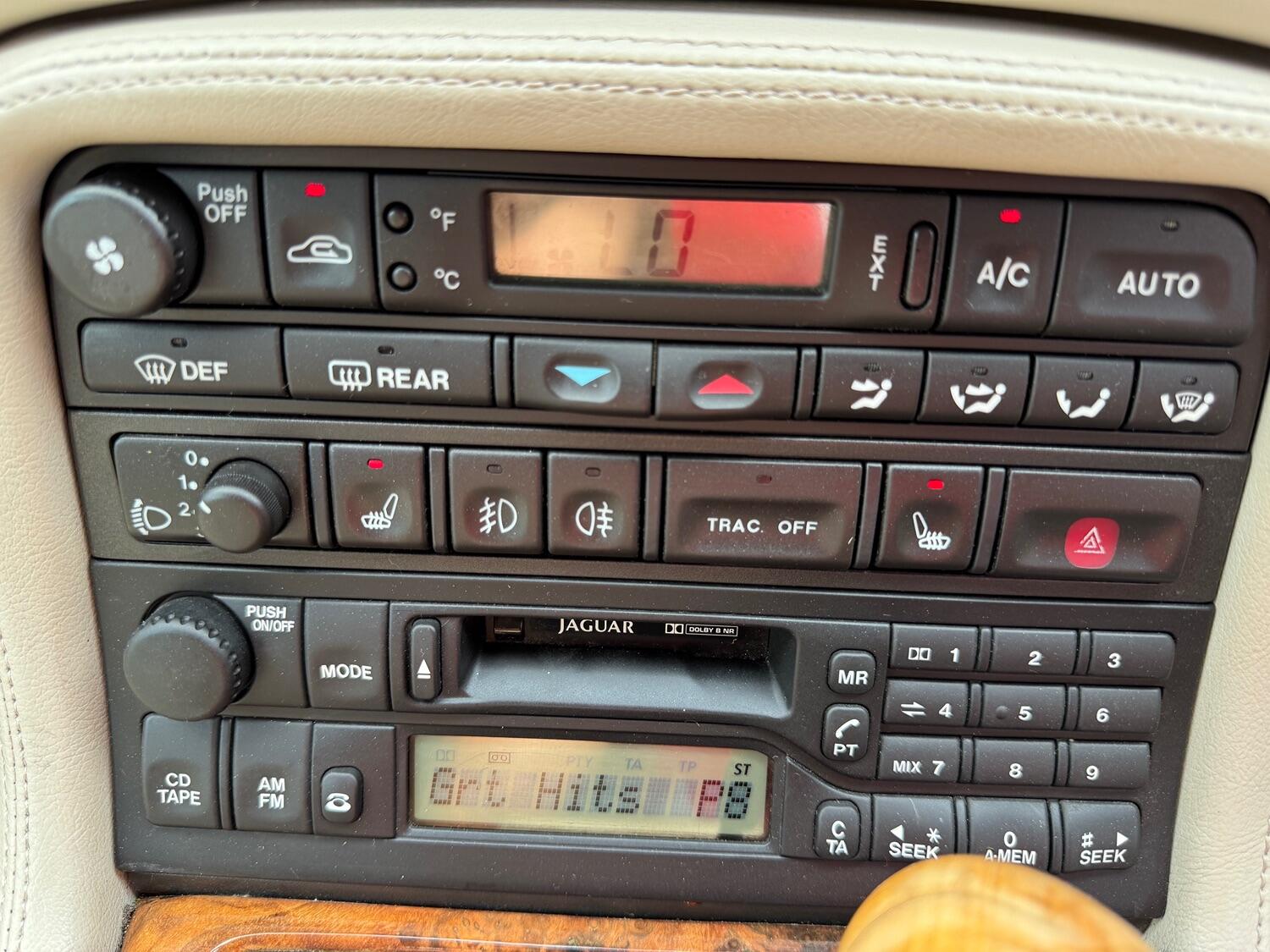 Used Jaguar XK8 2002 for sale - 76793945: Photo 25