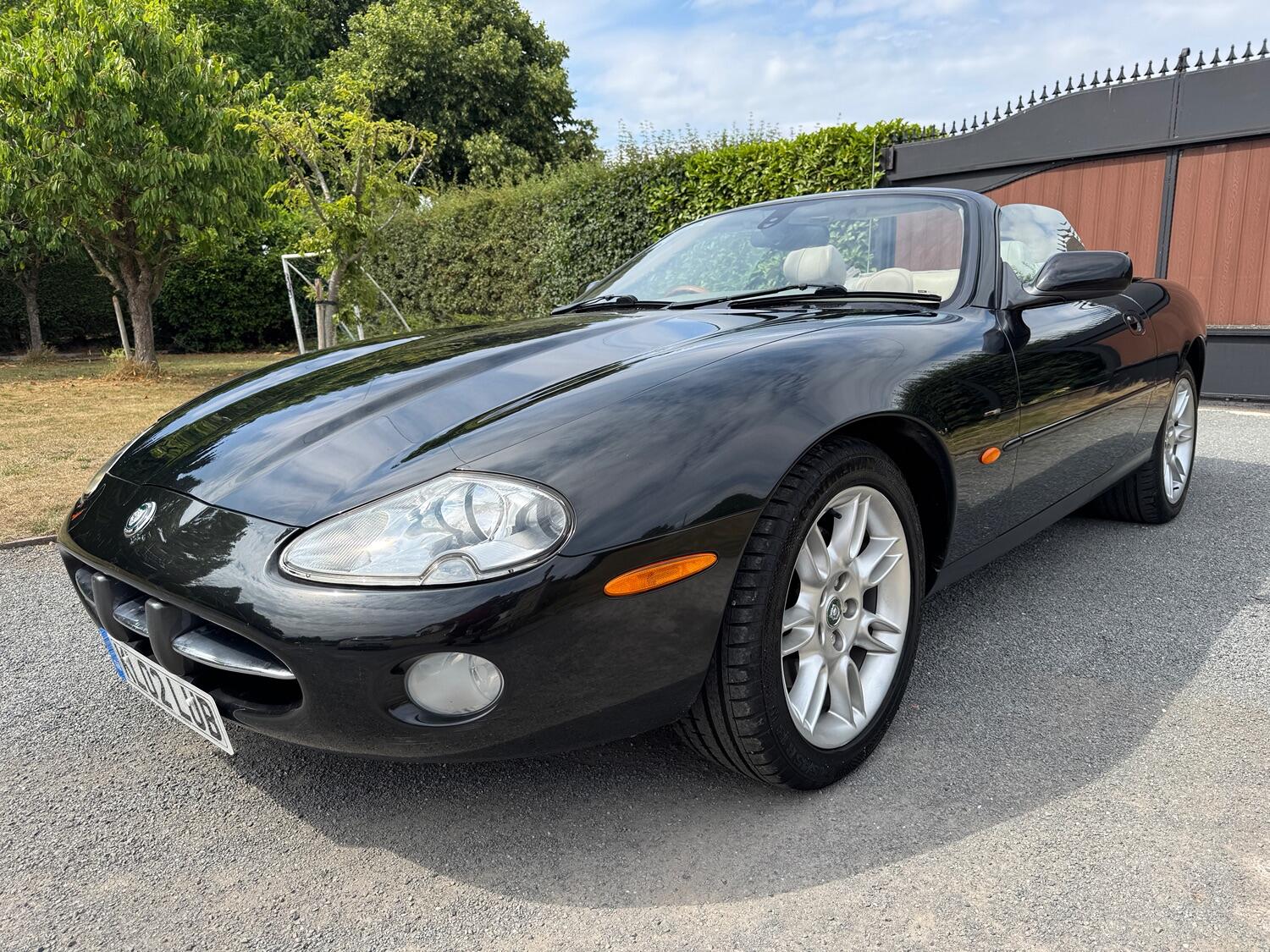 Used Jaguar XK8 2002 for sale - 76793945: Photo 5