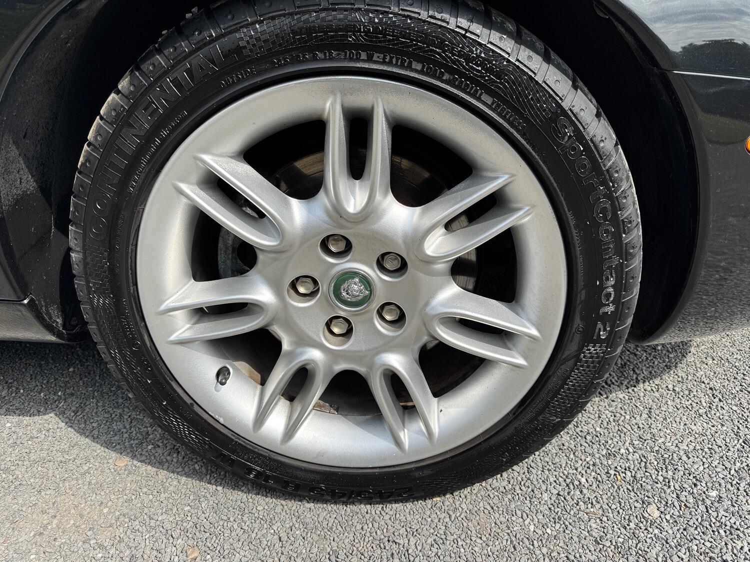 Used Jaguar XK8 2002 for sale - 76793945: Photo 9