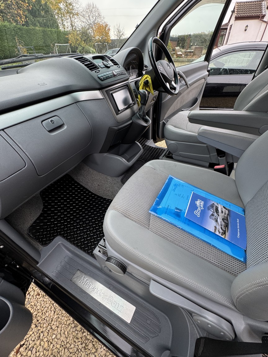 Used Mercedes-Benz V-Class 2022 for sale - 76527389: Photo 19