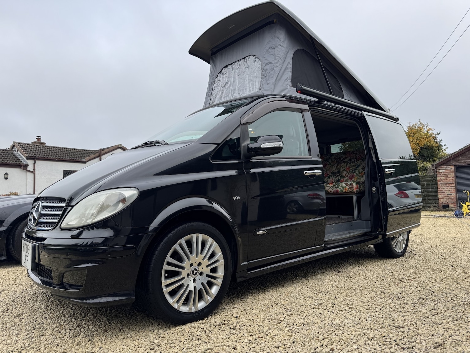 Used Mercedes-Benz V-Class 2022 for sale - 76527389: Photo 4