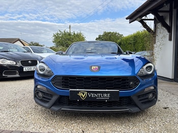 Used Abarth 124 Spider 2018 for sale - 79115518: Photo