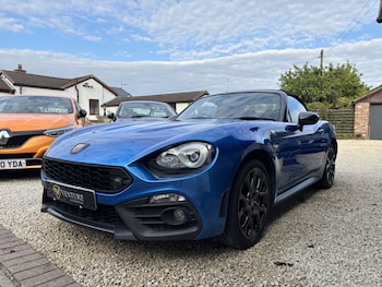 Used Abarth 124 Spider 2018 for sale - 79115518: Photo