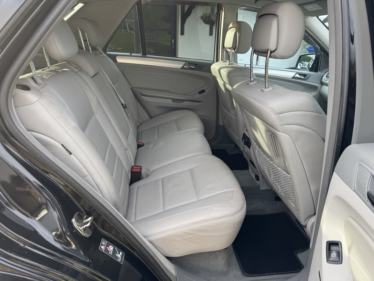 Used Mercedes-Benz M Class 2009 for sale - 76699352: Photo 12