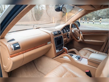 Used Porsche Cayenne 2006 for sale - 77778217: Photo