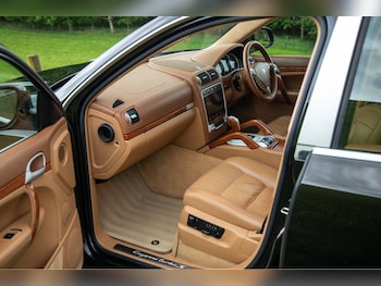 Used Porsche Cayenne 2006 for sale - 78962385: Photo