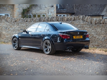 Used BMW M5 2006 for sale - 79559416: Photo