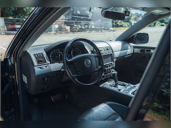 Used Volkswagen Touareg 2005 for sale - 78817697: Photo