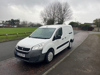 Used Peugeot Partner 2018 for sale - 79358183: Photo