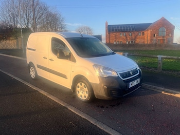 Used Peugeot Partner 2017 for sale - 79155019: Photo
