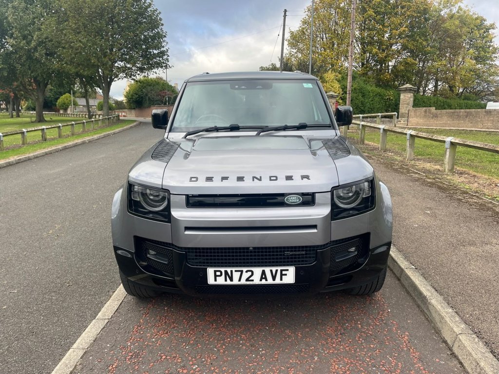 Used Land Rover Defender 2022 for sale - 76345527: Photo 2