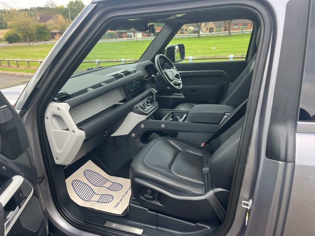 Used Land Rover Defender 2022 for sale - 76345527: Photo 7