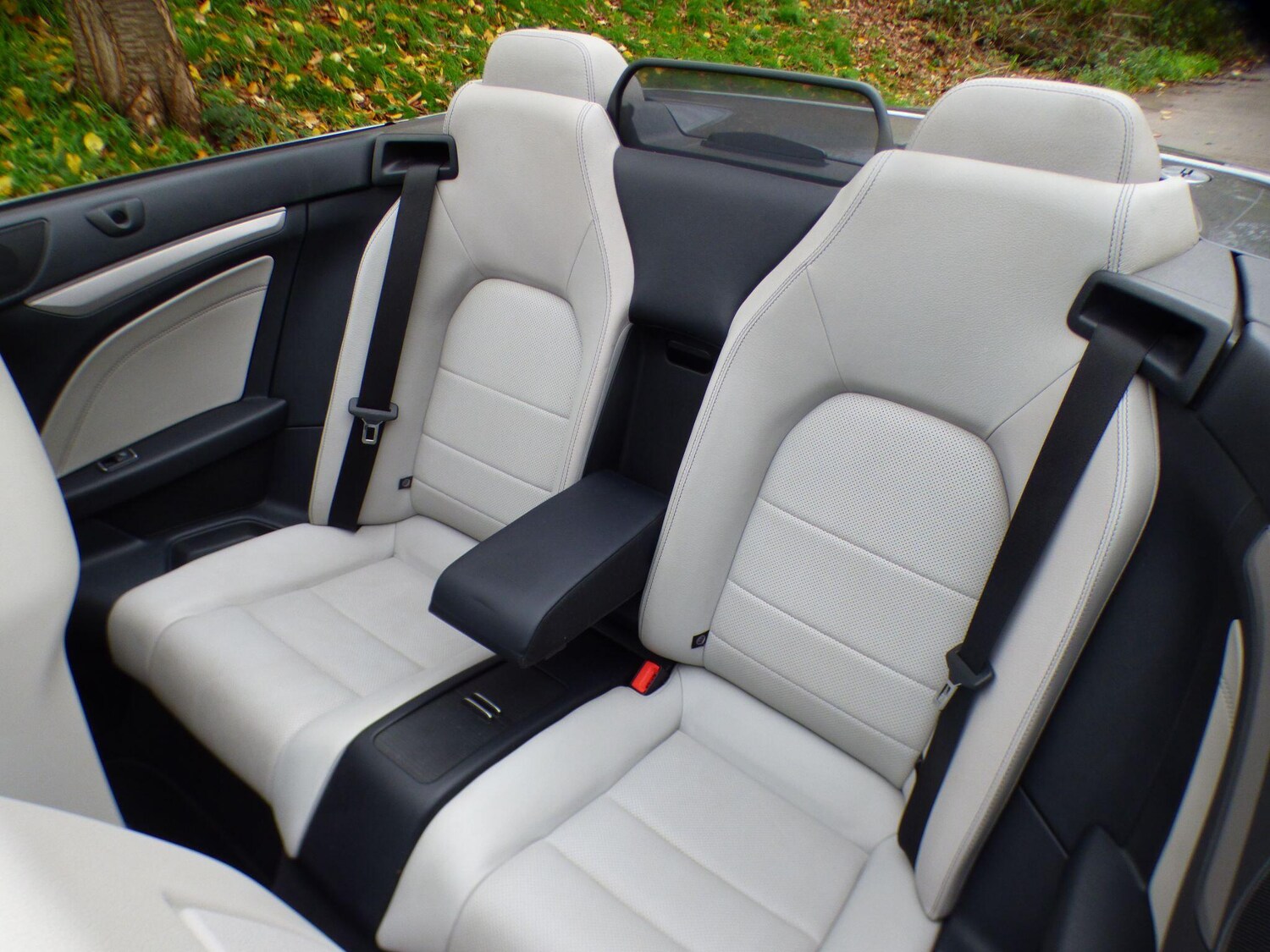 Used Mercedes-Benz E Class 2014 for sale - 77627698: Photo 28