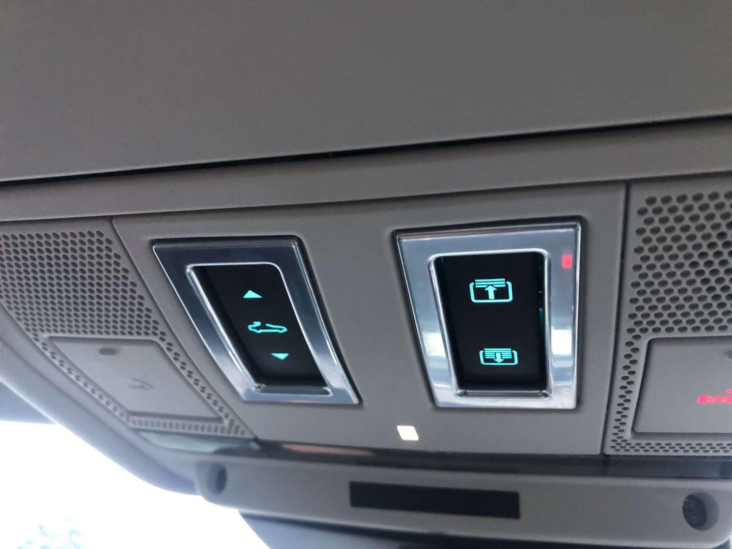 Used Jaguar XE 2018 for sale - 77692007: Photo 10