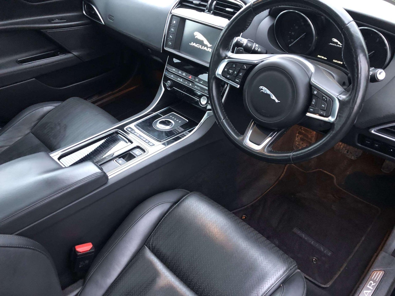 Used Jaguar XE 2018 for sale - 77692007: Photo 16