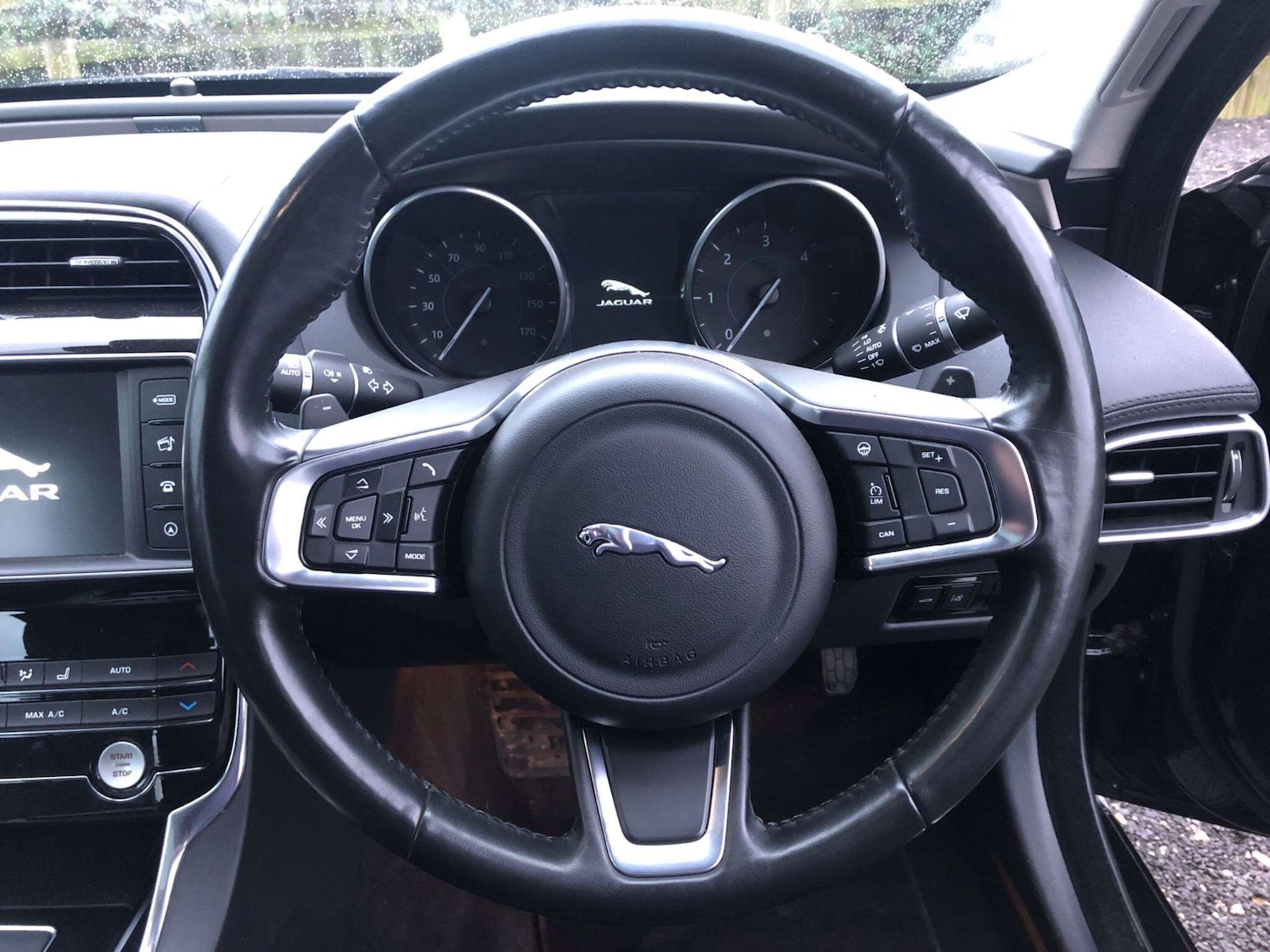 Used Jaguar XE 2018 for sale - 77692007: Photo 30