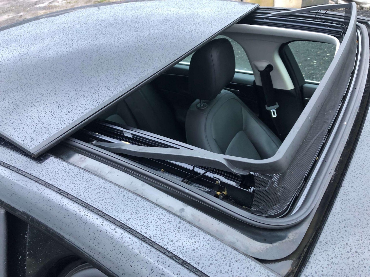 Used Jaguar XE 2018 for sale - 77692007: Photo 35