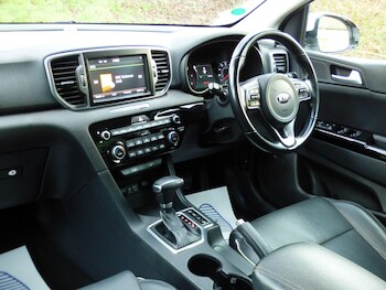 Used Kia Sportage 2016 for sale - 77408888: Photo