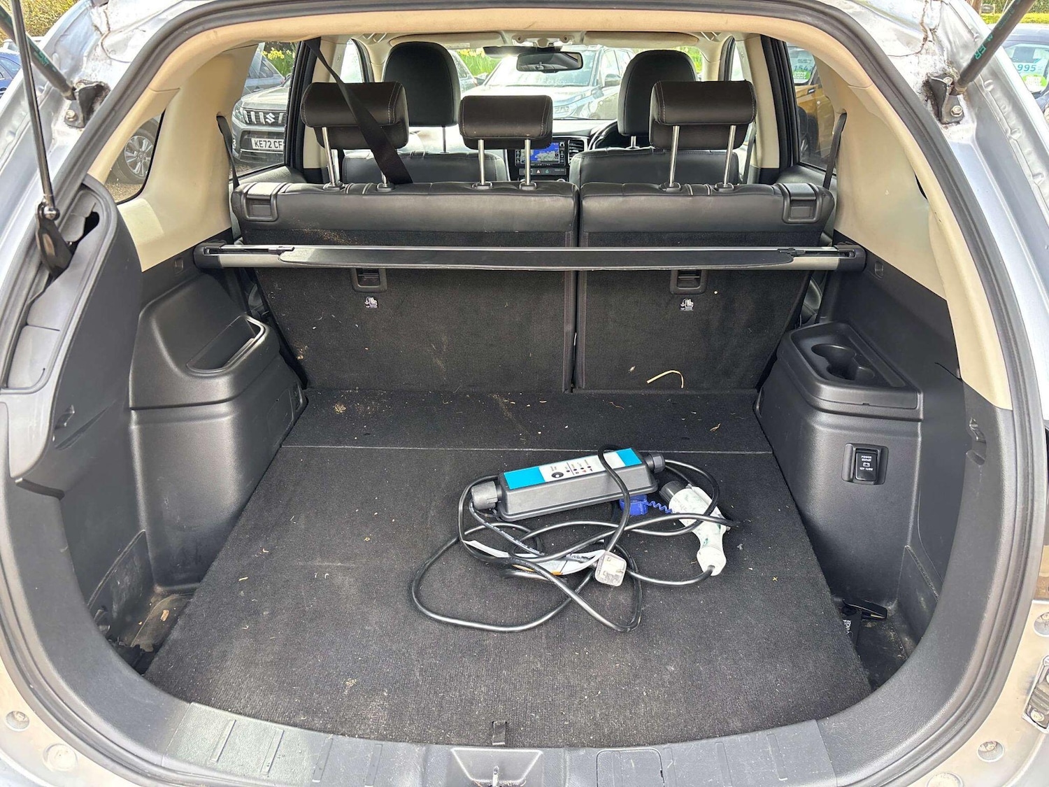 Used Mitsubishi Outlander 2017 for sale - 78168243: Photo 8