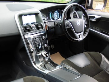 Used Volvo XC60 2015 for sale - 77878687: Photo