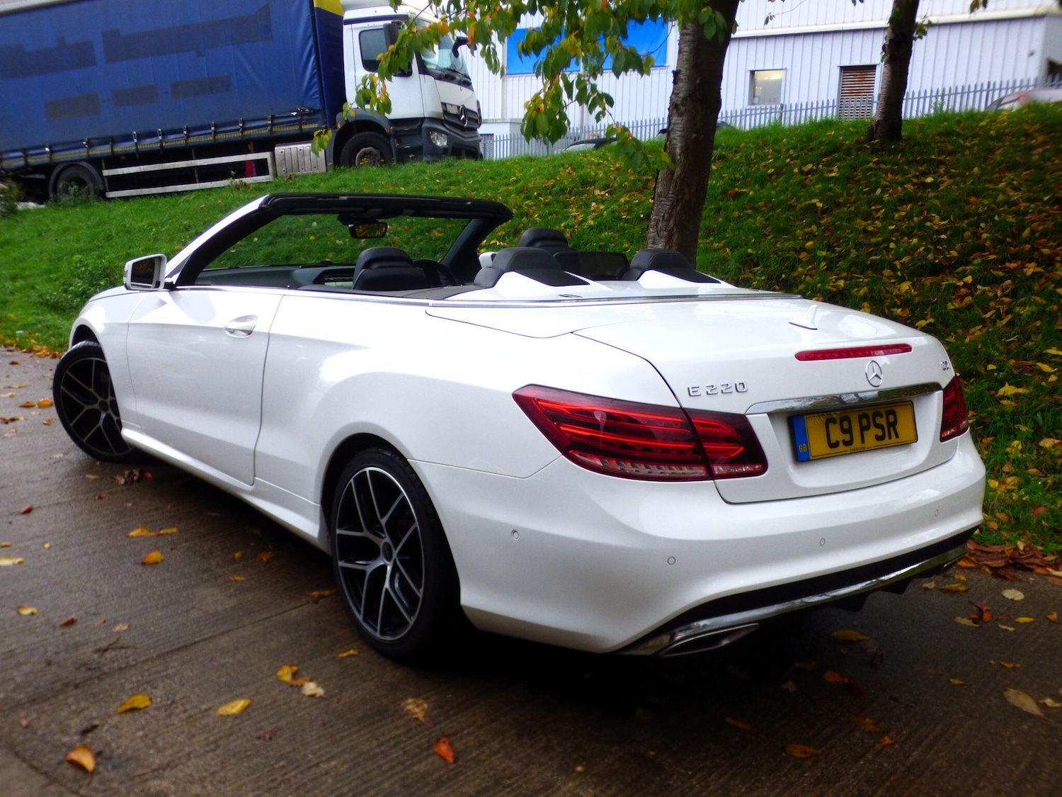 Used Mercedes-Benz E Class 2013 for sale - 76595693: Photo 24