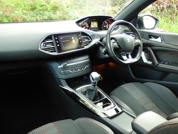 Used Peugeot 308 2018 for sale - 75937895: Photo