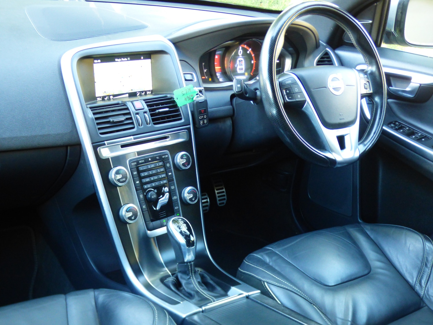 Used Volvo XC60 2014 for sale - 76036535: Photo 24