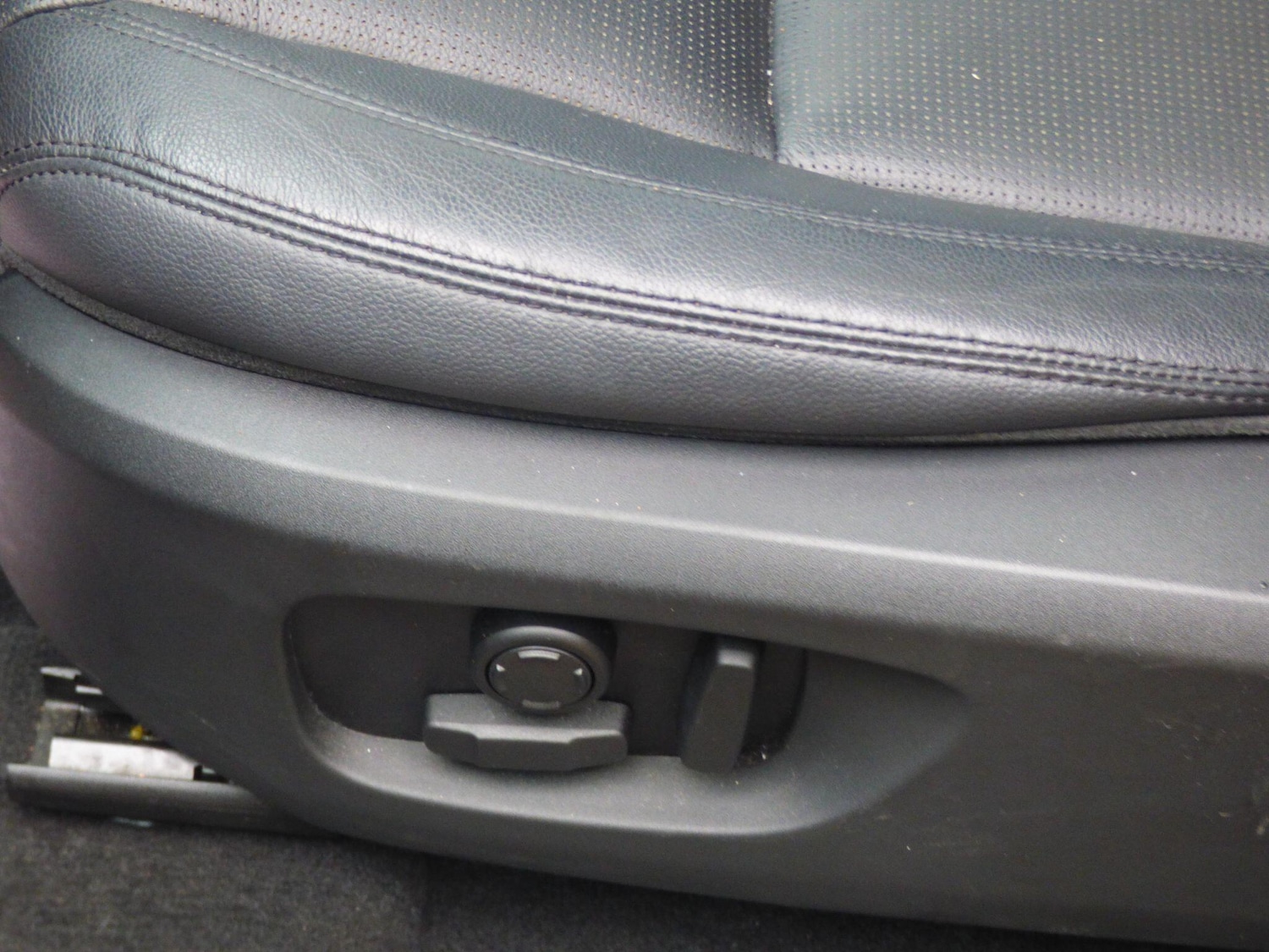 Used Land Rover Discovery Sport 2017 for sale - 77506119: Photo 31