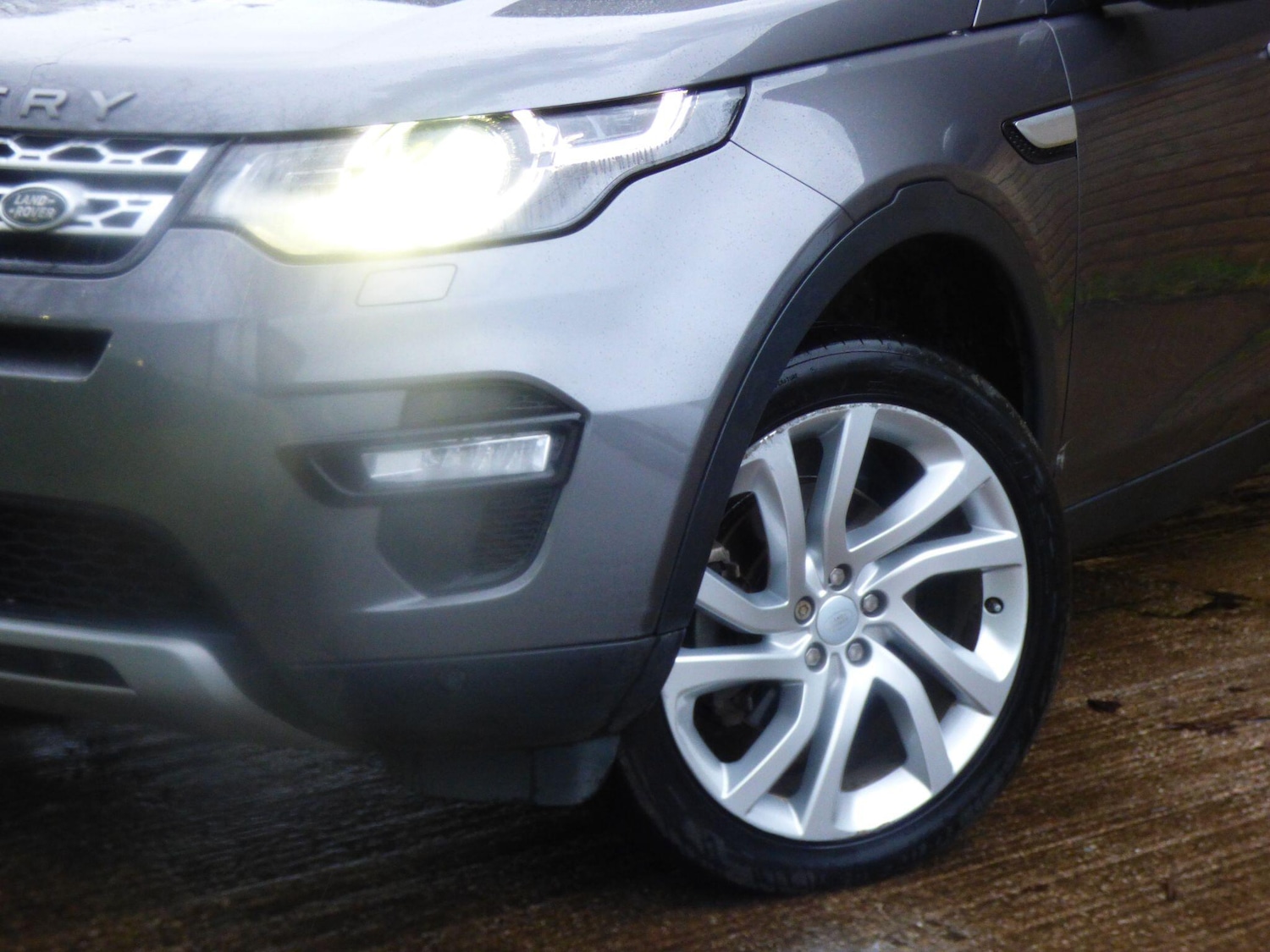 Used Land Rover Discovery Sport 2017 for sale - 77506119: Photo 35