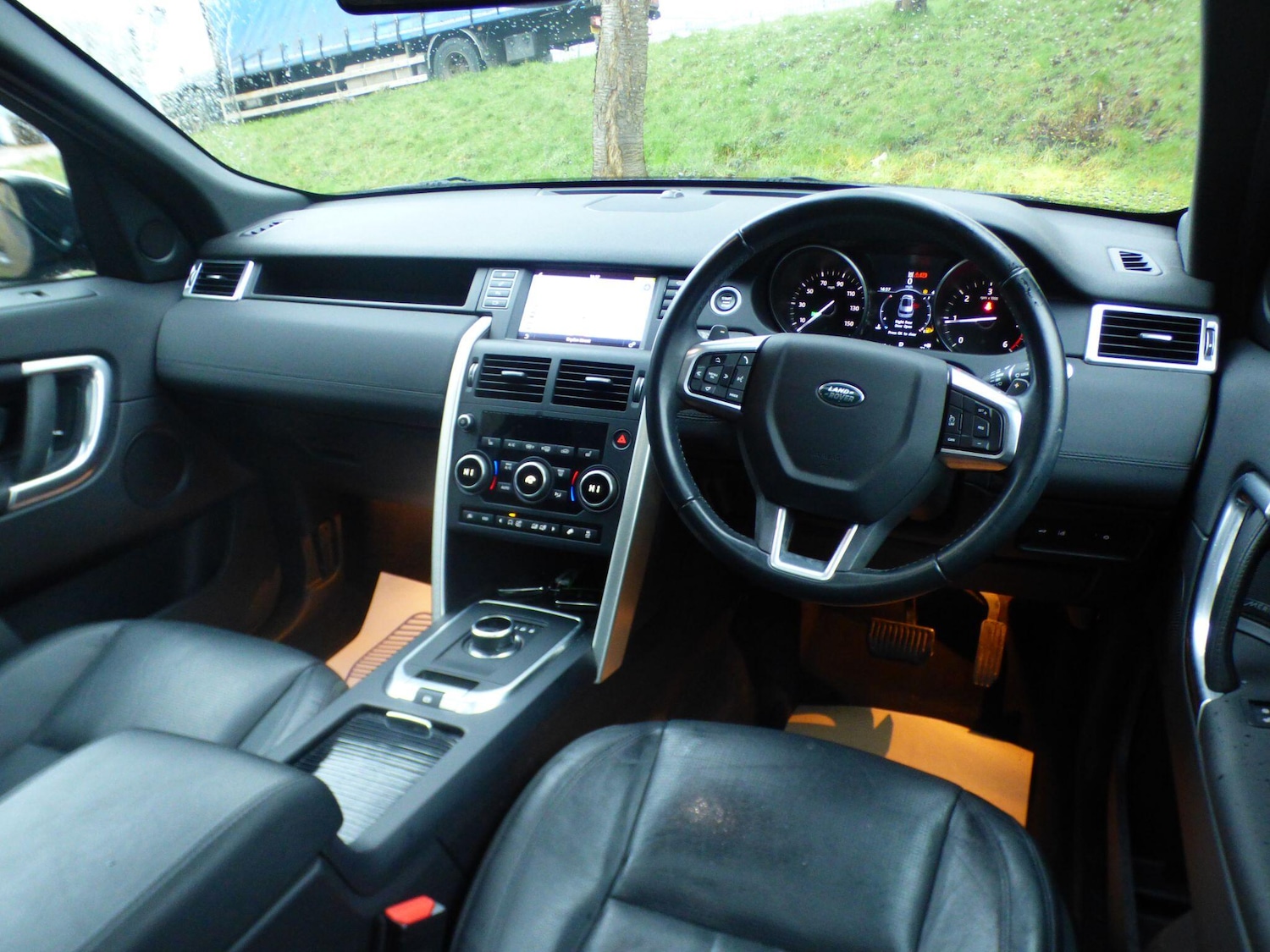 Used Land Rover Discovery Sport 2017 for sale - 77506119: Photo 38