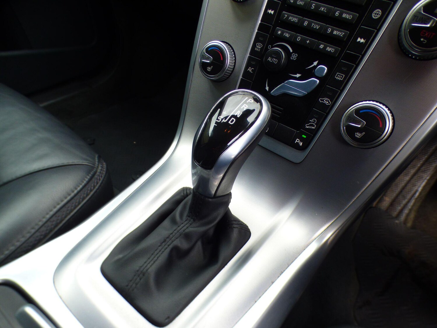 Used Volvo XC70 for sale - 78129188: Photo 34