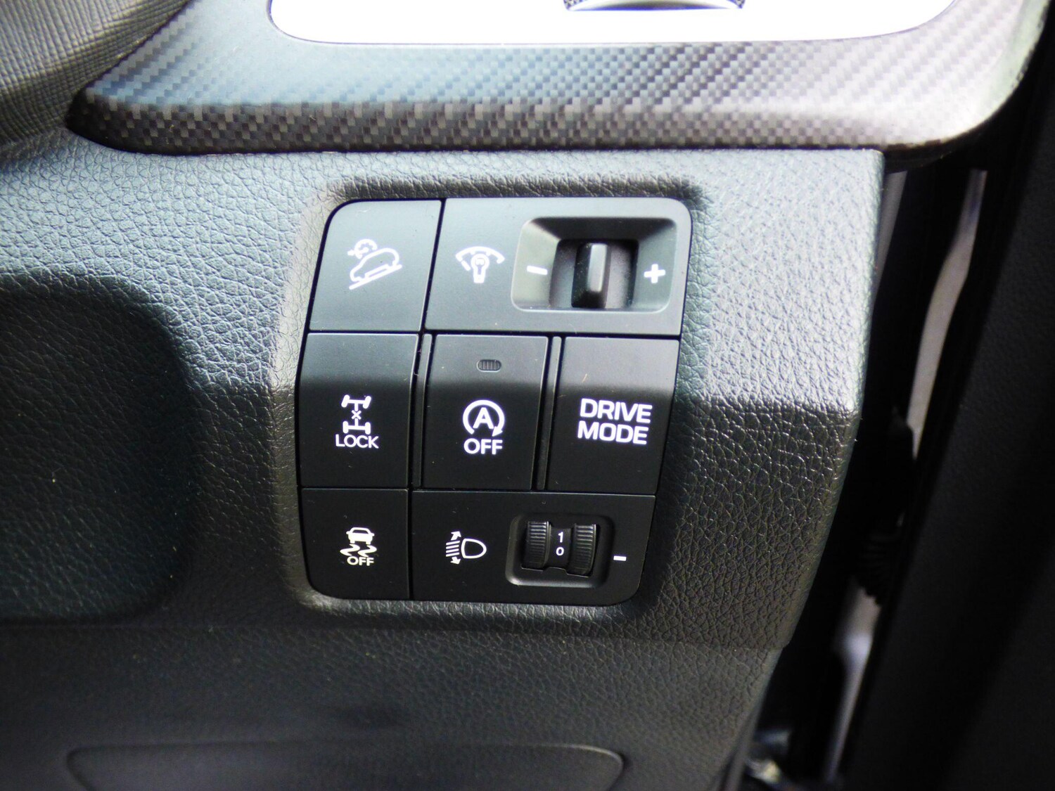 Used Hyundai Santa Fe 2018 for sale - 77904315: Photo 42