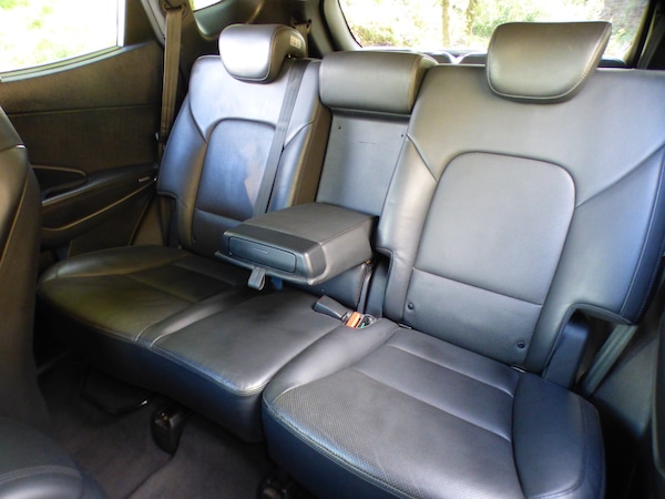 Used Hyundai Santa Fe 2015 for sale - 76082412: Photo 15