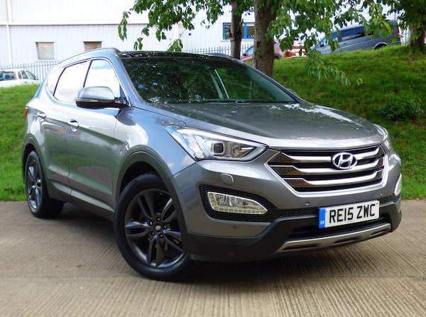 Used Hyundai Santa Fe 2015 for sale - 76082412: Photo 1
