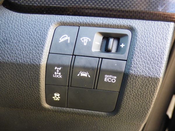 Used Hyundai Santa Fe 2015 for sale - 76082412: Photo 21