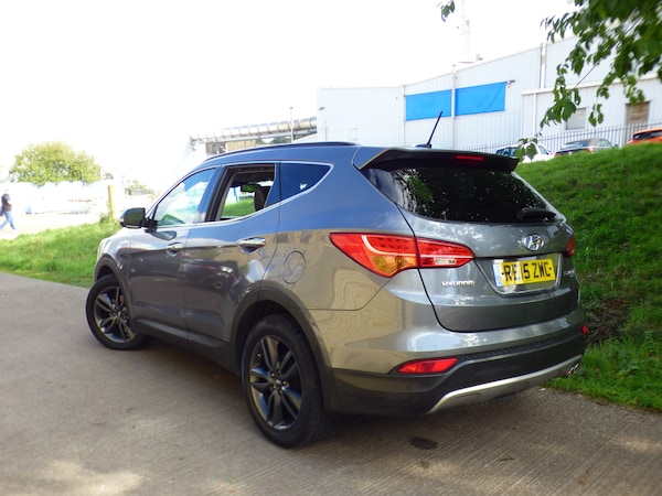 Used Hyundai Santa Fe 2015 for sale - 76082412: Photo 24
