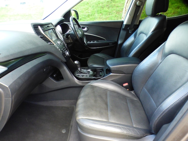 Used Hyundai Santa Fe 2015 for sale - 76082412: Photo 34