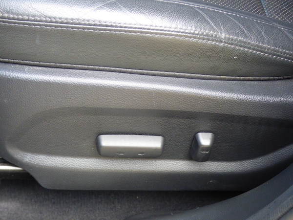Used Hyundai Santa Fe 2015 for sale - 76082412: Photo 35
