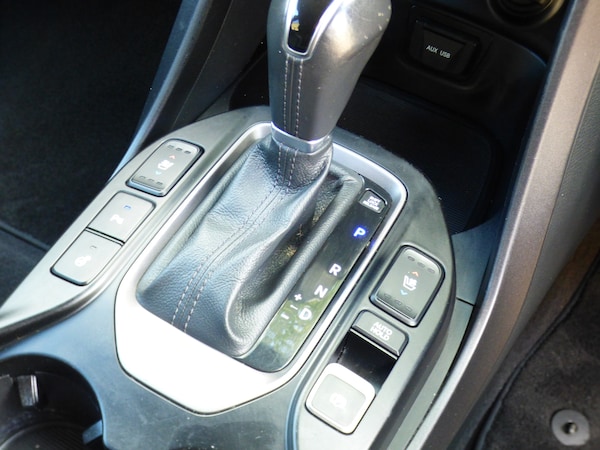 Used Hyundai Santa Fe 2015 for sale - 76082412: Photo 36