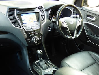 Used Hyundai Santa Fe 2015 for sale - 76082412: Photo 3