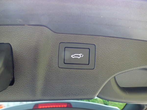 Used Hyundai Santa Fe 2015 for sale - 76082412: Photo 43