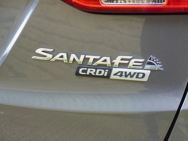 Used Hyundai Santa Fe 2015 for sale - 76082412: Photo 44