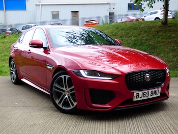 Used Jaguar XE 2019 for sale - 75932288: Photo