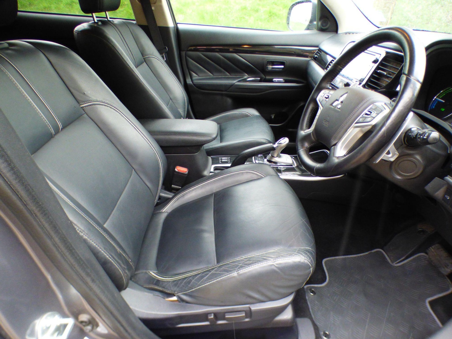 Used Mitsubishi Outlander 2016 for sale - 77919128: Photo 30