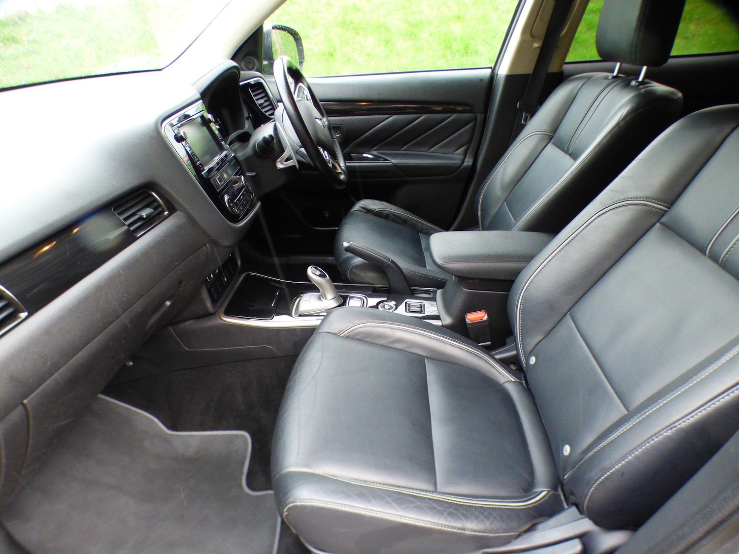 Used Mitsubishi Outlander 2016 for sale - 77919128: Photo 34